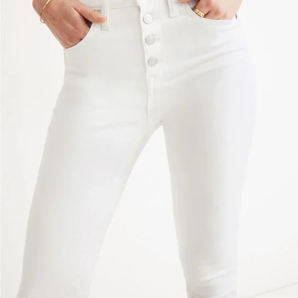 Madewell 10" High-Rise Skinny Jeans in Pure White: Step-Hem Edition - Picture 4 of 7